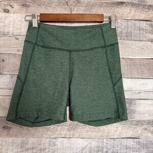 Outdoor Voices Shorts Womens Size Small Green 5" Warm Up TechSweat Biker